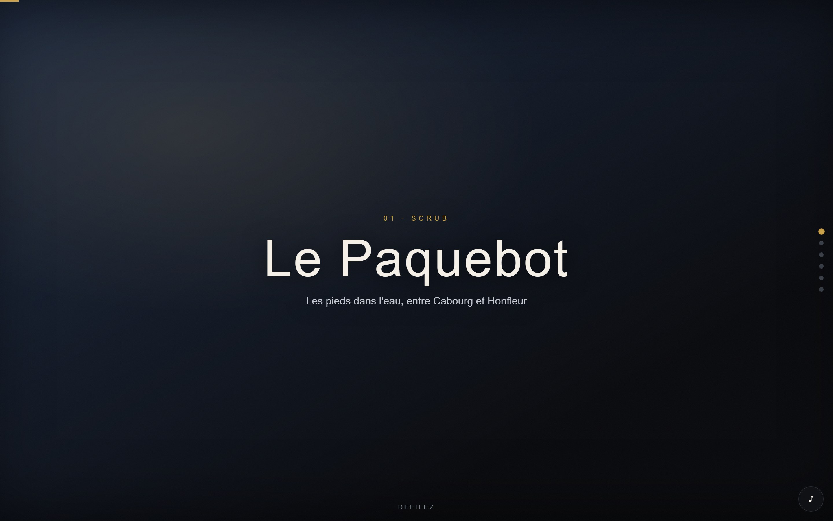 Page d'accueil du site d'hôtel Le Paquebot sur un écran d'ordinateur